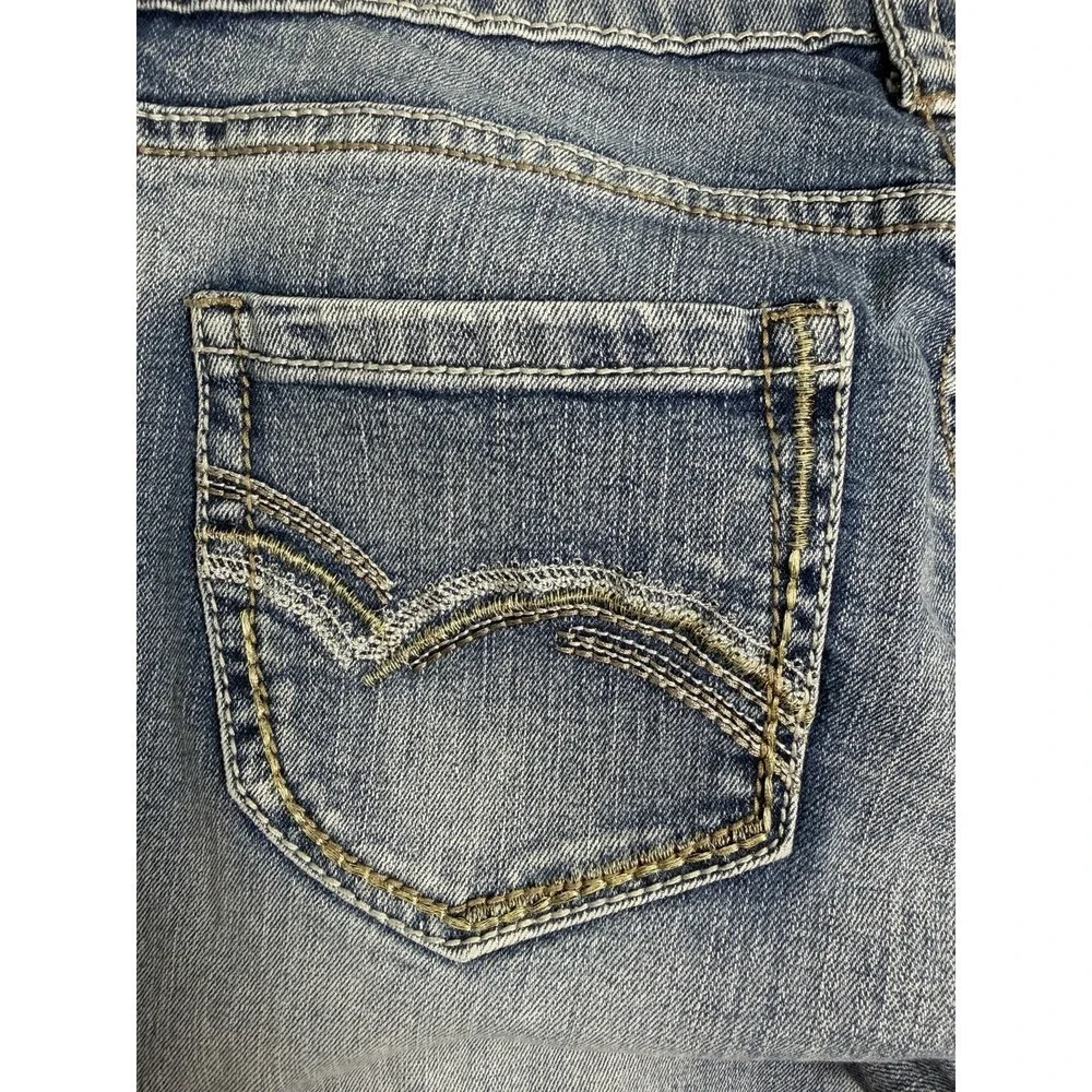 Myth of Jade Bootcut Embroidered Blue Denim Jeans Women's Size 8